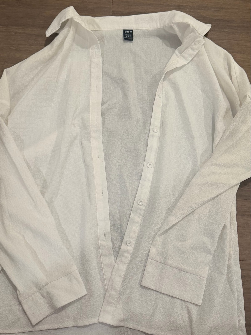 SHEIN Men's White Textured Long-Sleeve Button-Down Shirt